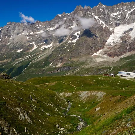 Casa Preziosa Cielo Alto * Breuil-Cervinia
